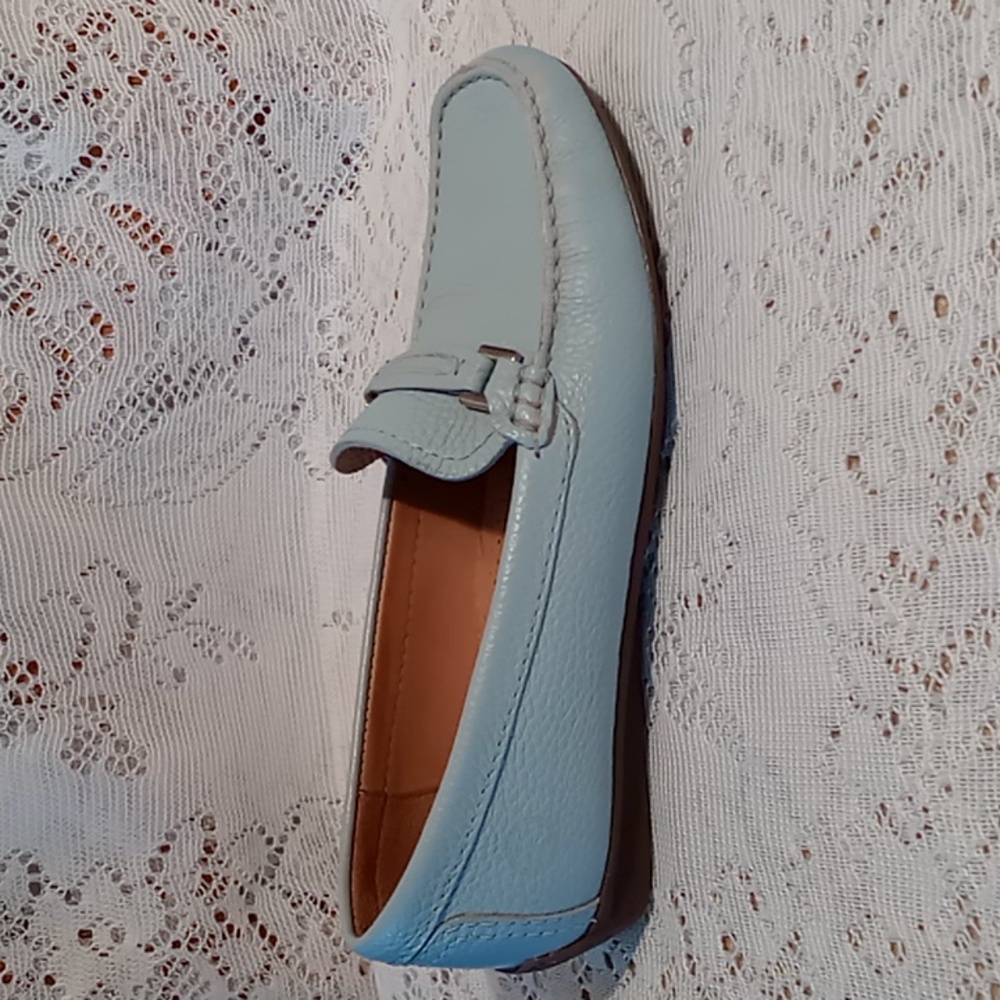 Kampgen Women's Handmade Leather Mocassin Size 39 Pale Blue With Silver Hardware